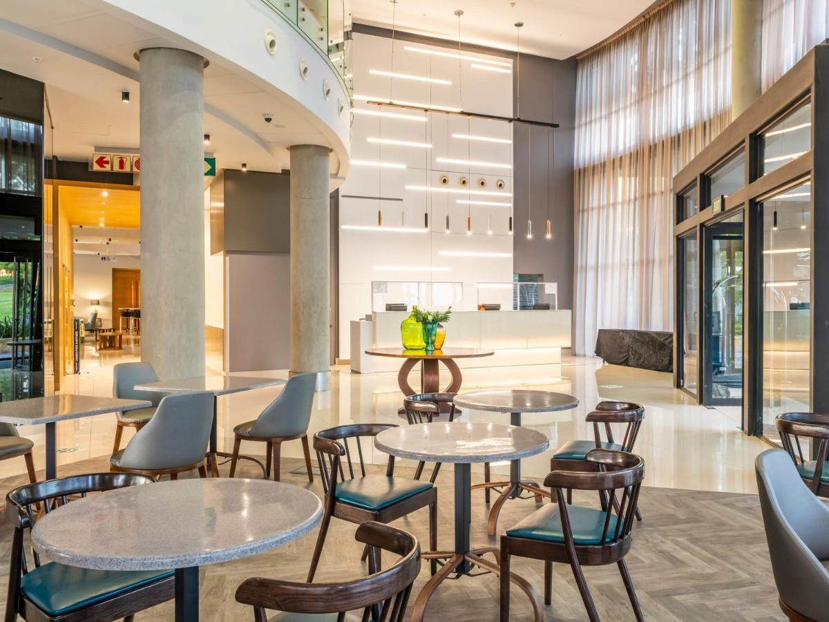 Aha Gateway Hotel Umhlanga Durban Exteriör bild