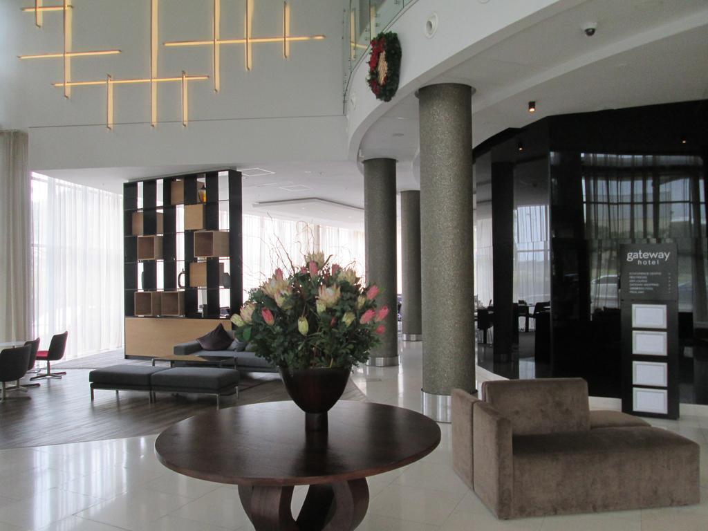 Aha Gateway Hotel Umhlanga Durban Exteriör bild