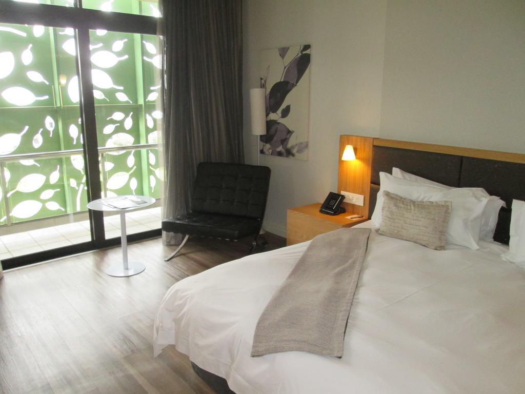 Aha Gateway Hotel Umhlanga Durban Exteriör bild